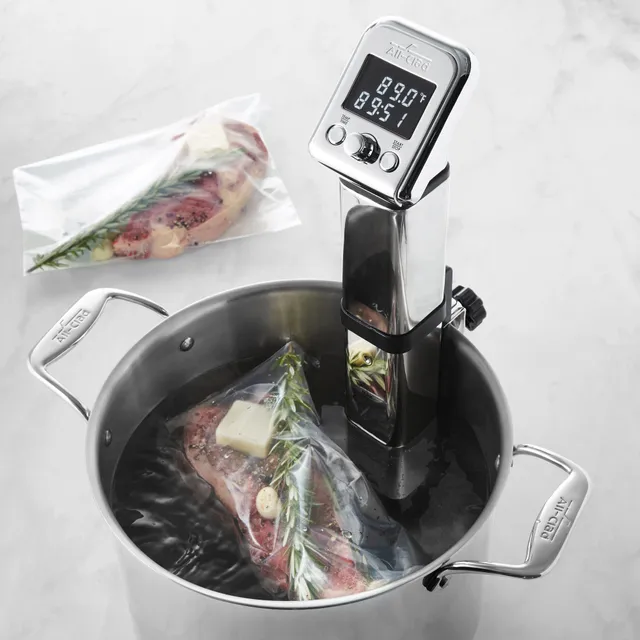 Moudy The Meataholic - My first Sous Vide trial with my new BioloMix sous  vide circulator. The container I'm using is an IKEA SAMLA plastic container  with lid. Cooking a 2inch thick