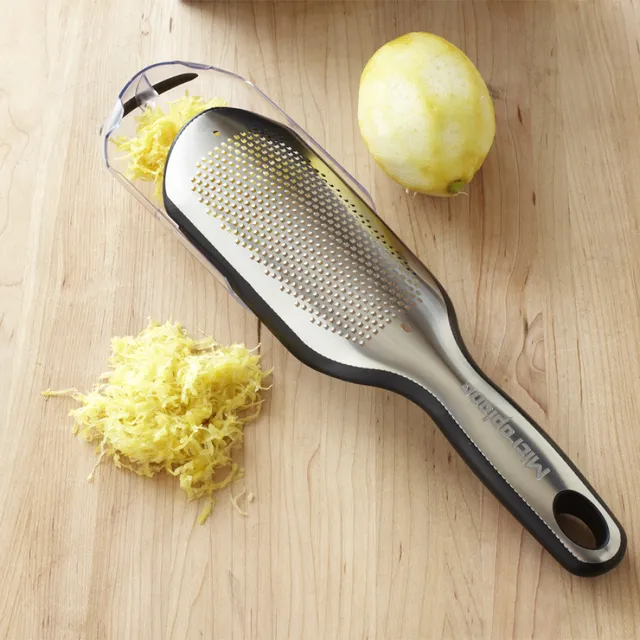Microplane professional stainless ribbon grater