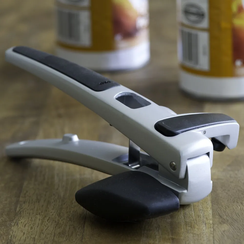 Williams Sonoma OXO Magnetic Locking Can Opener