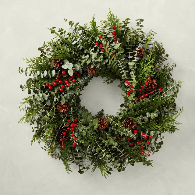 Faux Red Berry Wreath & Garland