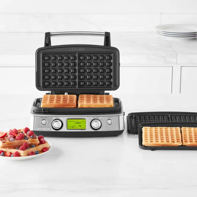 Williams Sonoma Dash No Kid Hungry Tiny Chef Mini Waffle Maker