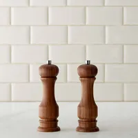 Williams Sonoma Walnut Traditional Salt & Pepper Mills