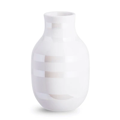 Omaggio Porcelain Vase, 4.9"