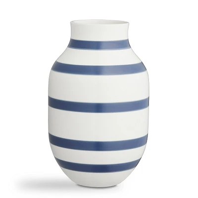 Omaggio Porcelain Vase, 12.2"