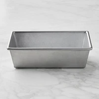 Williams Sonoma Traditionaltouch™ Loaf Pan