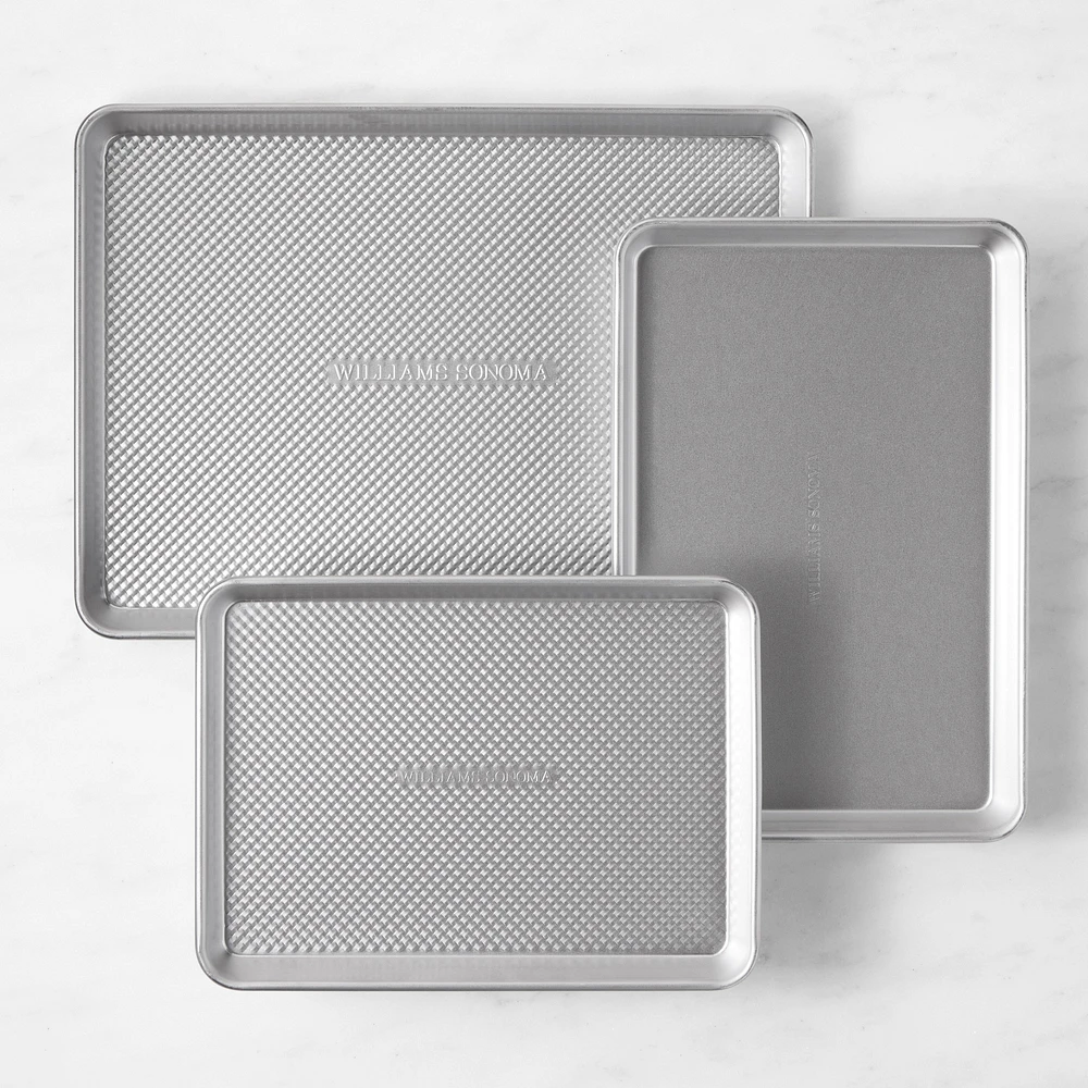 Williams Sonoma Traditionaltouch™ Sheet Pans, Set of 3