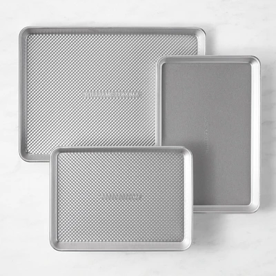 Williams Sonoma Traditionaltouch™ Sheet Pans, Set of 3