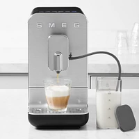 SMEG Fully-Automatic Espresso Machine with Automatic Milk Frothing