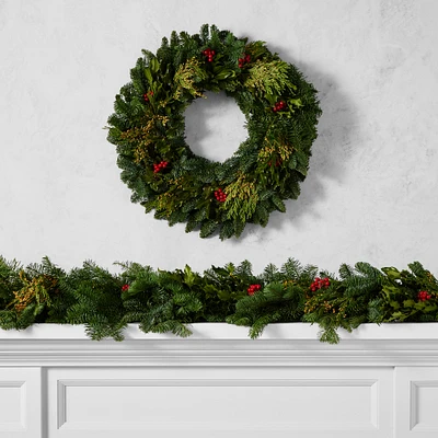 Noble Green Holly Live Wreath & Garland