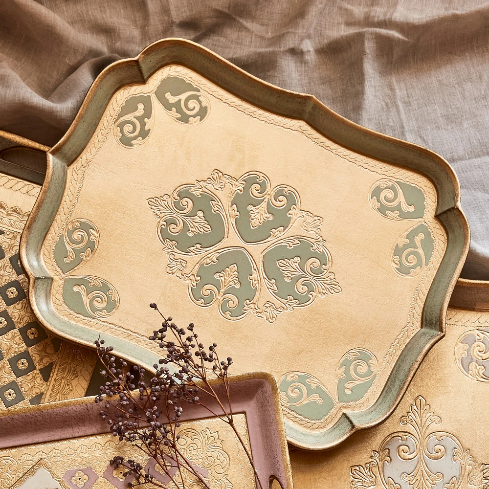 Florentine Wood Scallop Nesting Trays