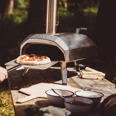 Ooni Karu 12 Pizza Oven