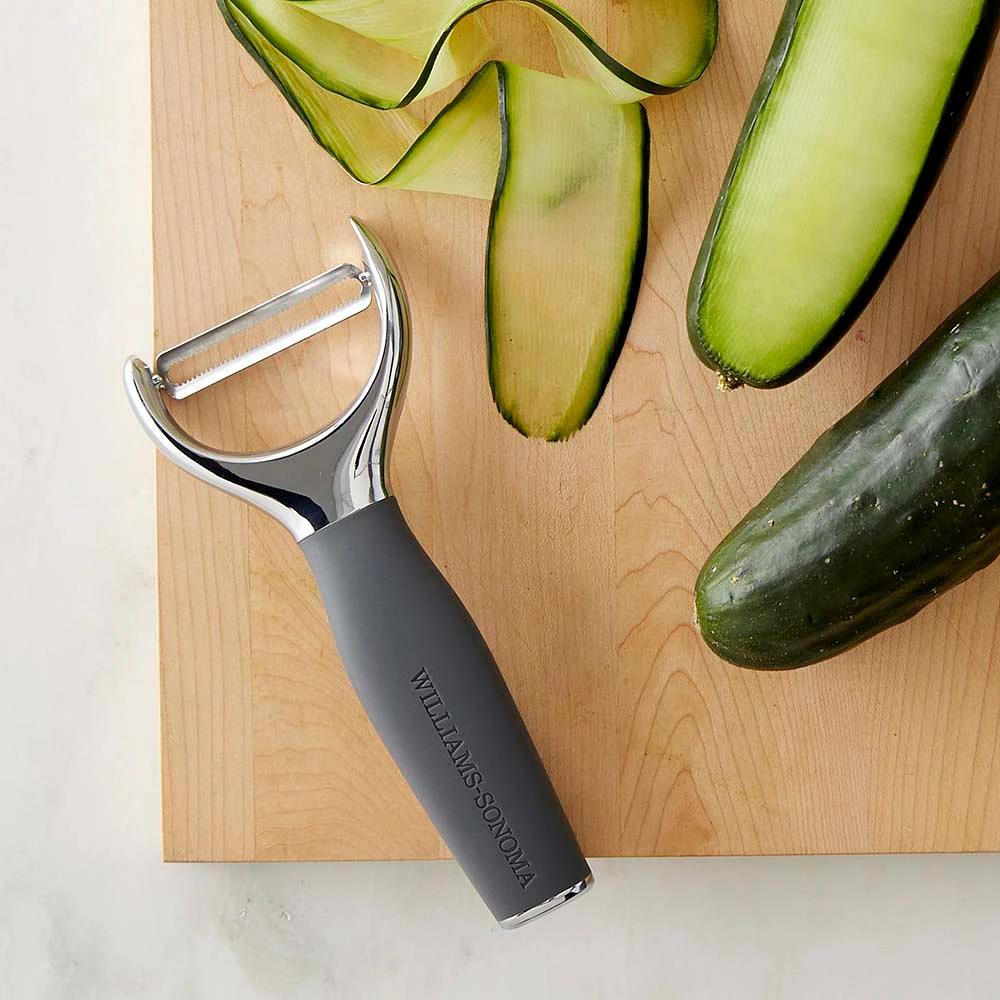 Williams Sonoma Prep Tools Serrated Peeler