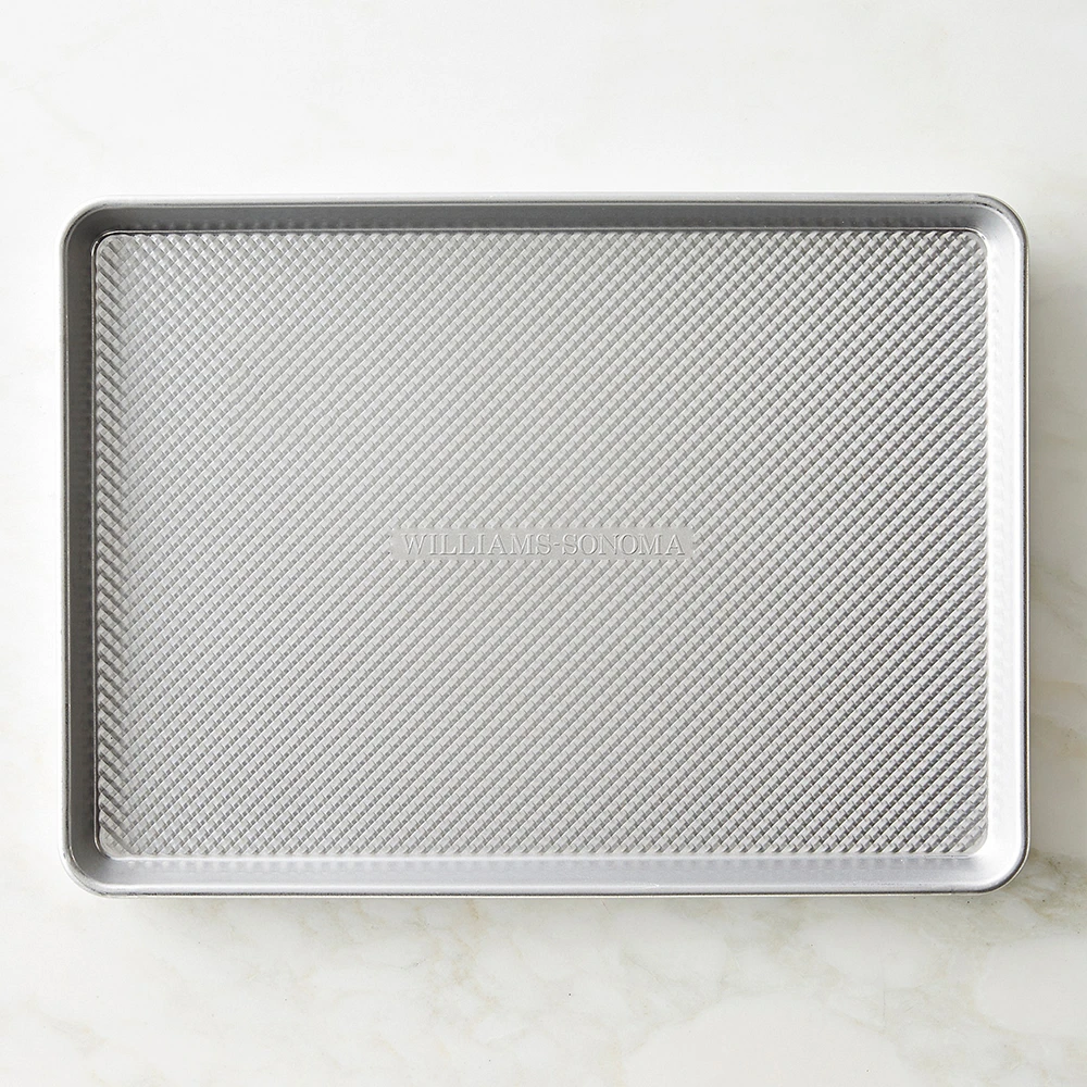 Williams Sonoma Traditionaltouch™ Corrugated Half Sheet Pan