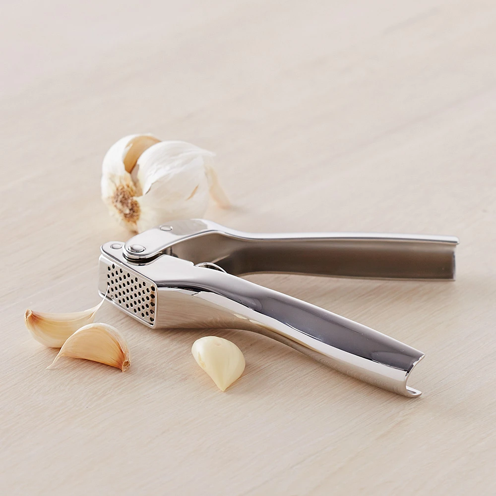 Williams Sonoma Stainless-Steel Garlic Press