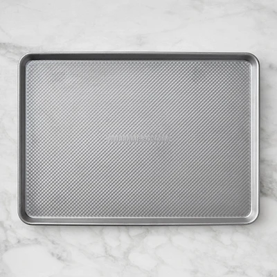 Williams Sonoma Traditionaltouch™ Corrugated Three-Quarter Sheet Pan