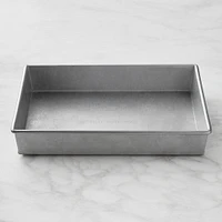 Williams Sonoma Traditionaltouch™ Rectangular Cake Pan, 9" x 13"