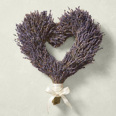 Lavender Heart Live Wreath, 16"