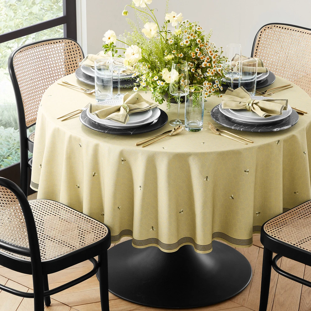 Bee Round Tablecloth