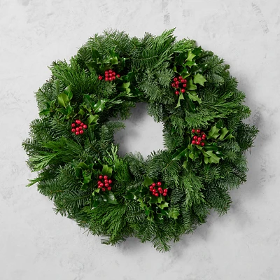 Noble Green Holly Live Wreath & Garland