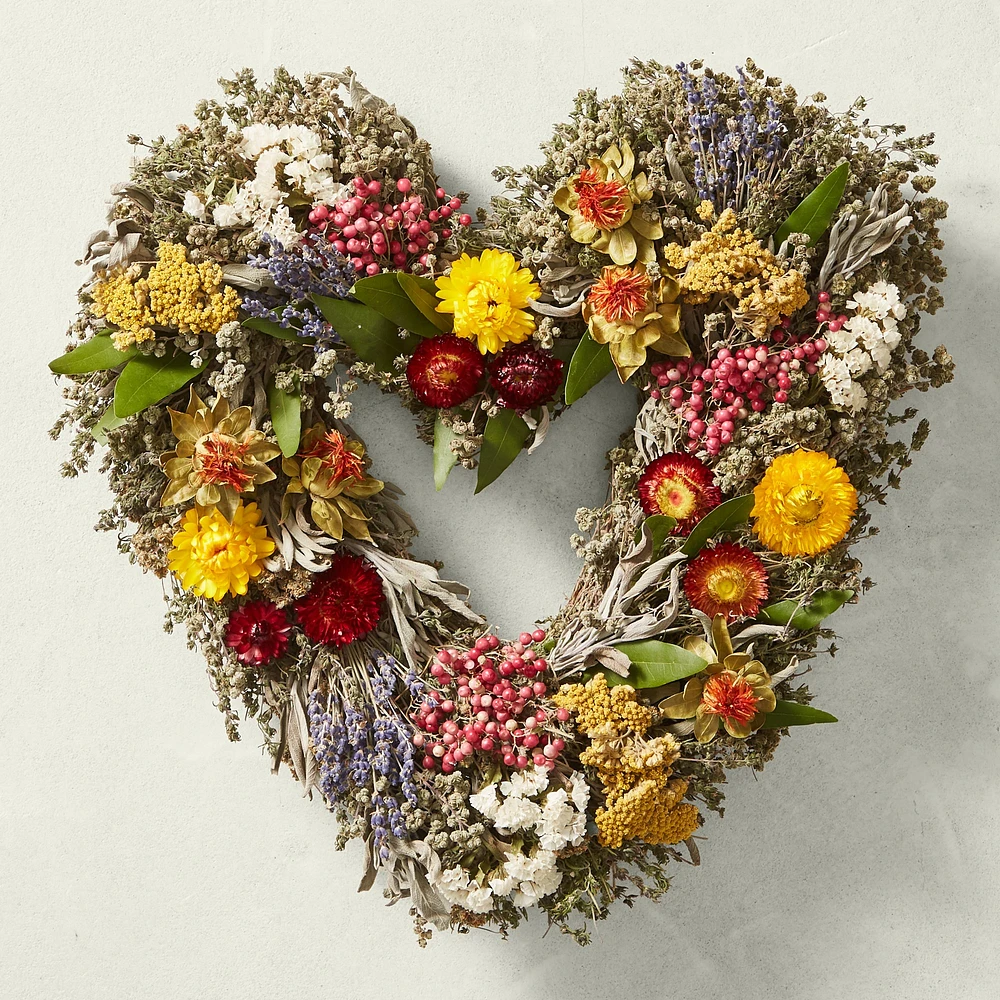 Farmer's Market Heart Live Wreath, 15"