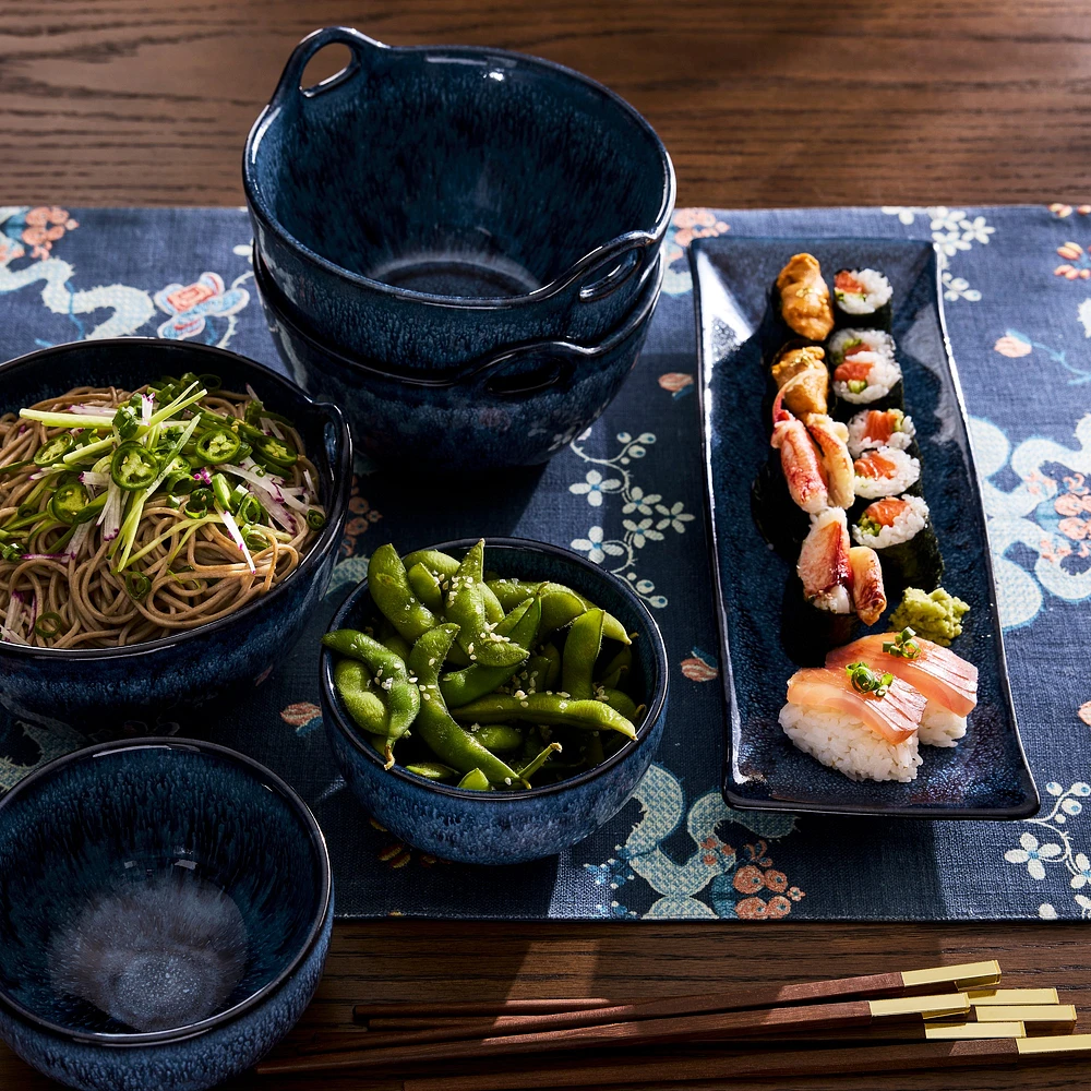 Izumi Dinnerware Collection