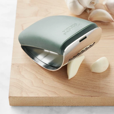 Williams Sonoma Ultimate Garlic Rocker