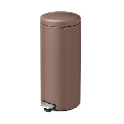 Brabantia newlcon Step On Trash Can, 30-Liter