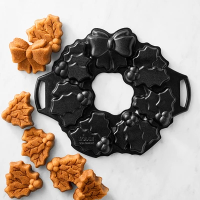 Lodge Cast Iron Holiday Wreath Pan