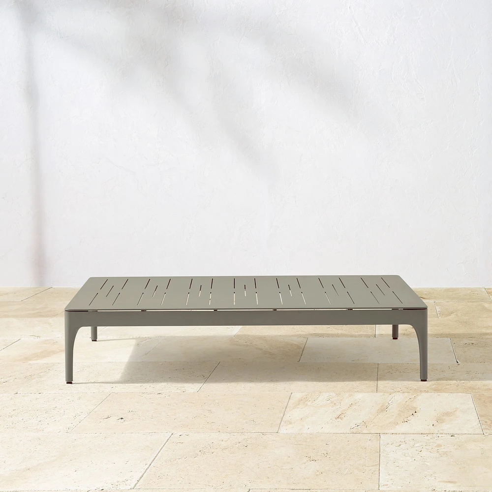 Palisades Outdoor Coffee Table (35.5" - 47.5")