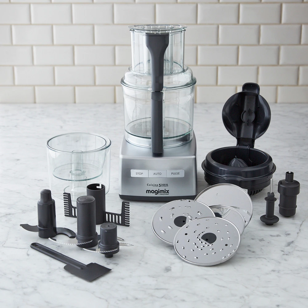 Magimix by Robot-Coupe Food Processor, 16-Cup Food Processor with Triple Pusher
