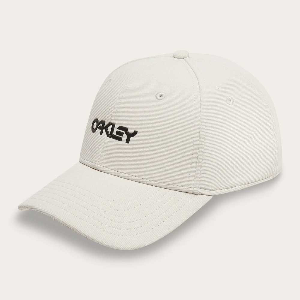 Oakley Men's 6 Panel Stretch Metallic Hat Size: