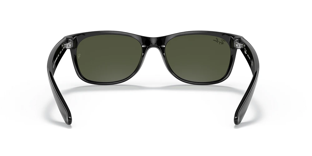 RB2132F New Wayfarer Classic