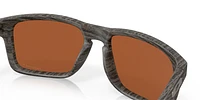 OO9102 Holbrook™ Woodgrain Collection