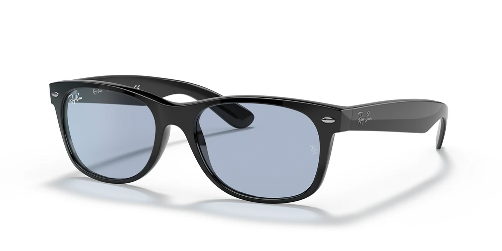 RB2132F New Wayfarer Classic