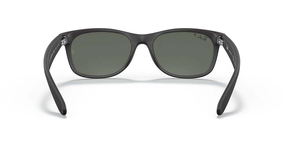 RB2132 New Wayfarer Classic