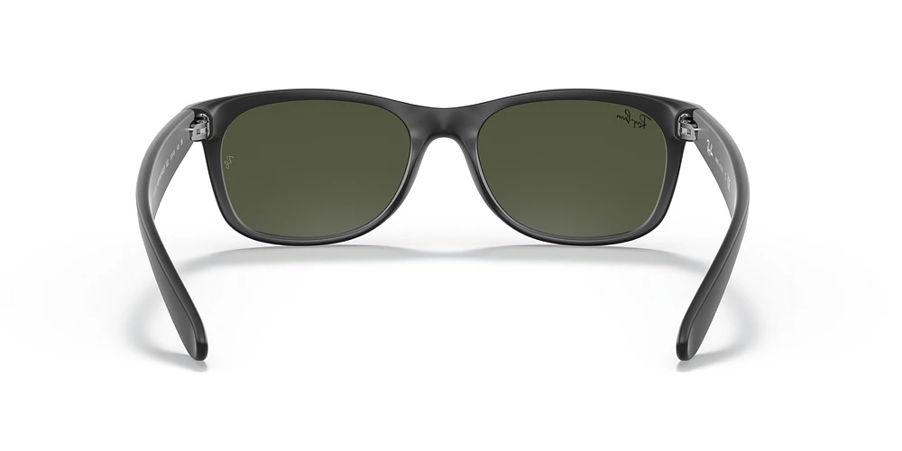 RB2132 New Wayfarer Classic