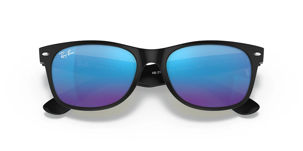 RB2132 New Wayfarer Flash