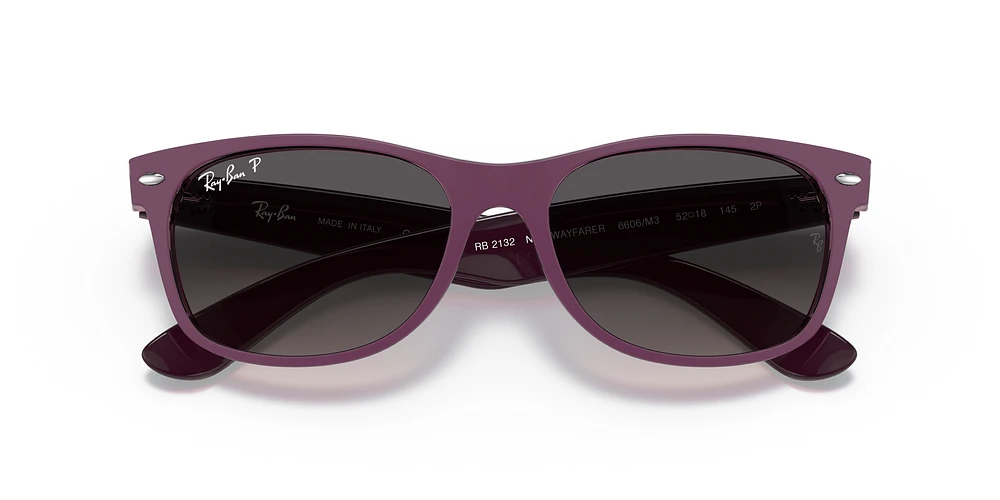 RB2132 New Wayfarer Classic