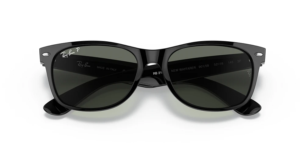 RB2132F New Wayfarer Classic