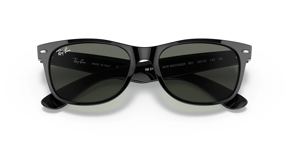 RB2132F New Wayfarer Classic