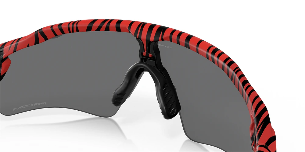 OO9208 Radar® EV Path® Red Tiger
