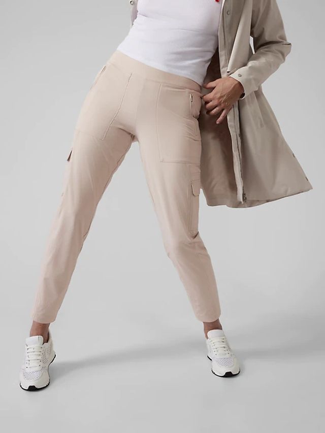 Athleta Brooklyn pants styled 4 ways  une femme dun certain âge