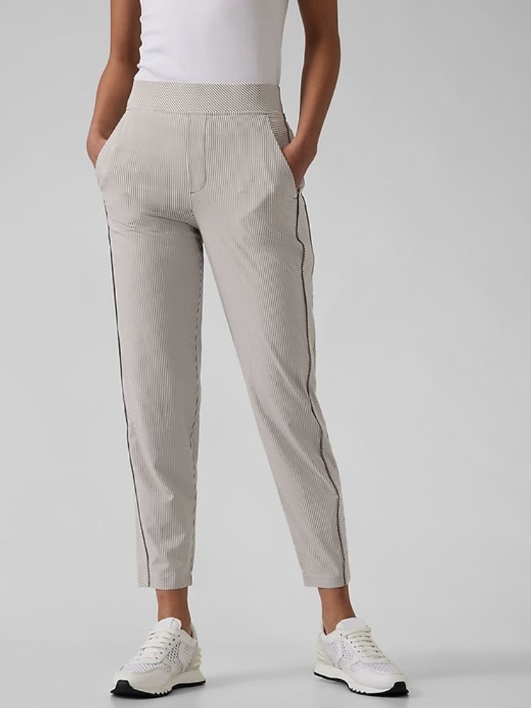 Brooklyn Textured Ankle Pant