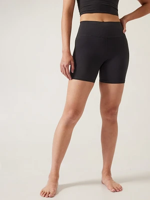 Transcend High Rise 5" Short