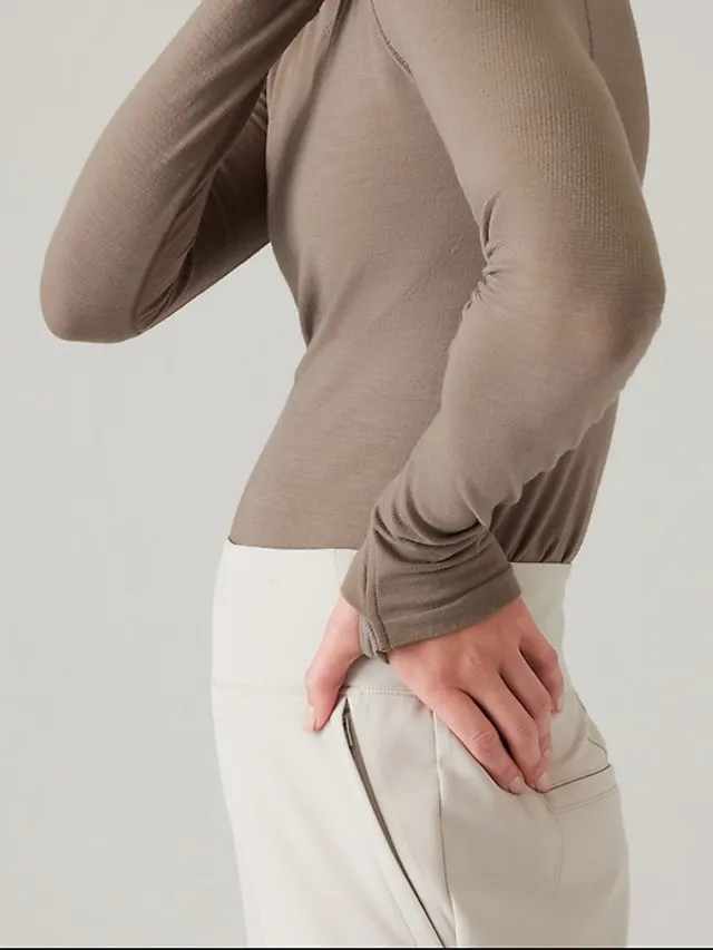 Ascent Seamless Turtleneck