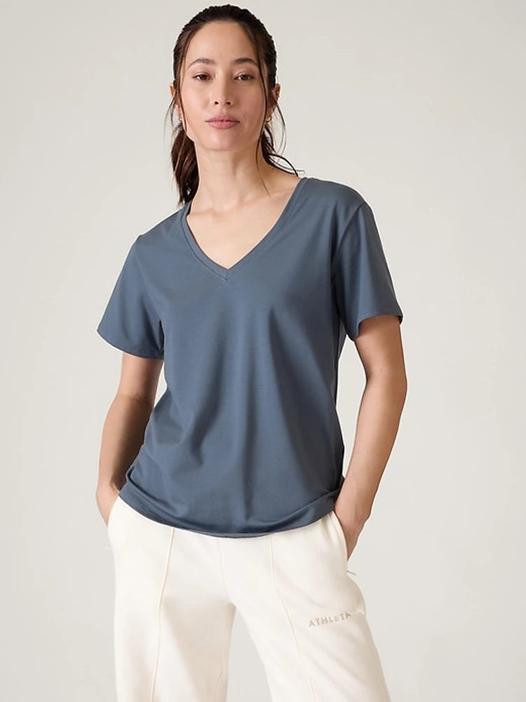 Essential V-Neck Tee