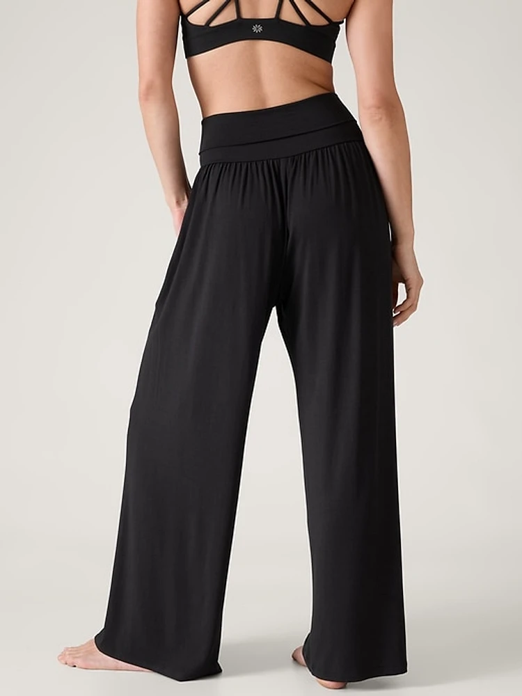 Studio Wide Leg Pant