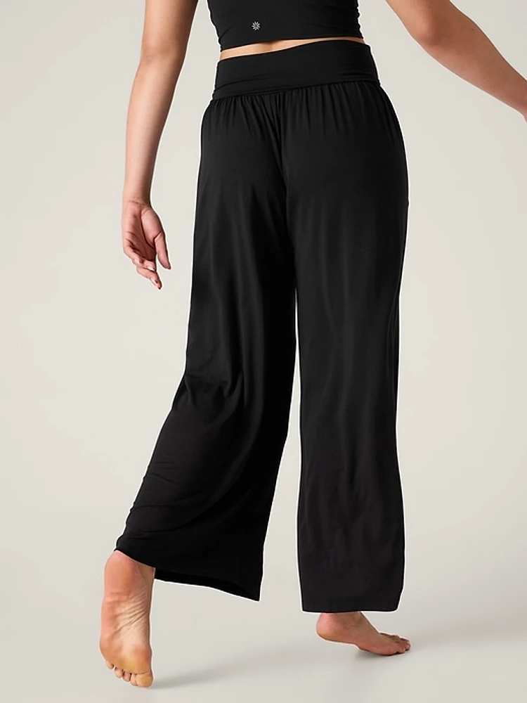 Studio Wide Leg Pant