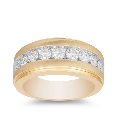 1/ ct. tw. Men's 9-Stone Diamond Wedding Band Brushed Finish 10K Gold