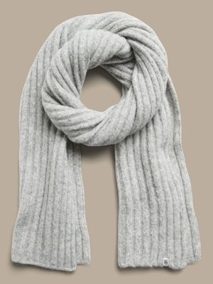 Soft Ribbed Scarf